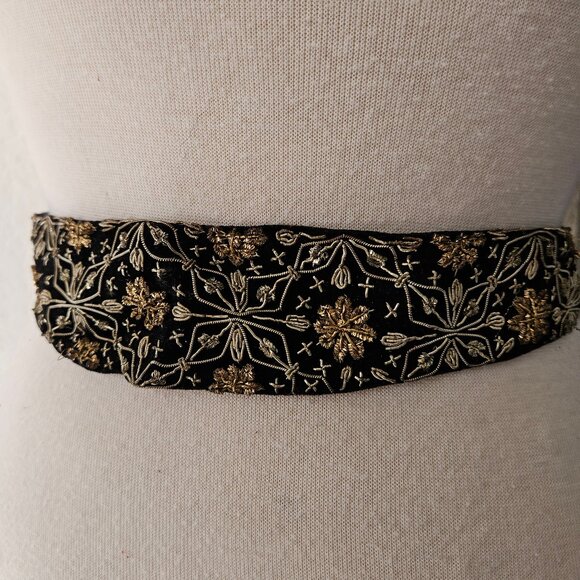 Vintage Gold Silver Bullion India Metal Embroidered Black Statement Waist Belt S - Picture 1 of 5